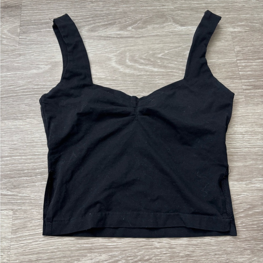 Black Sleeveless Crop Top